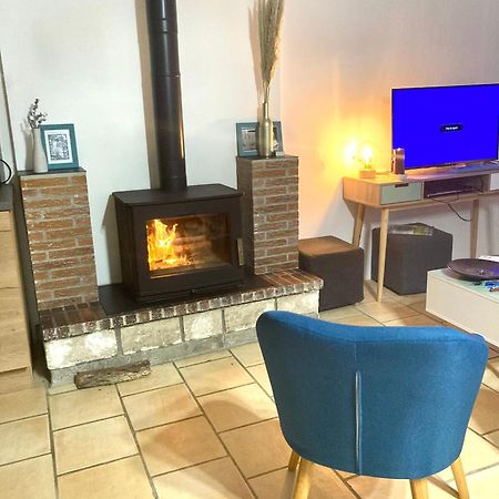 Maison en pierre avec jardin à 15 min des plages Saint-Benoist-sur-Mer Extérieur photo