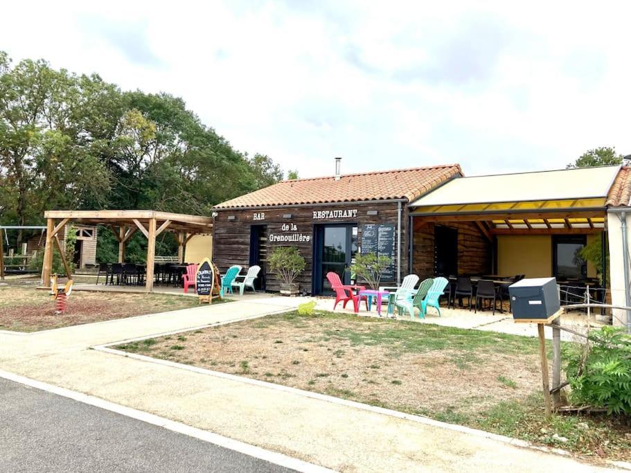 Maison en pierre avec jardin à 15 min des plages Saint-Benoist-sur-Mer Extérieur photo