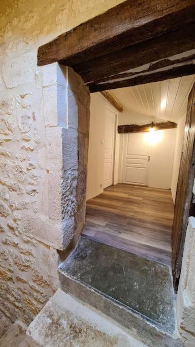 Maison en pierre avec jardin à 15 min des plages Saint-Benoist-sur-Mer Extérieur photo
